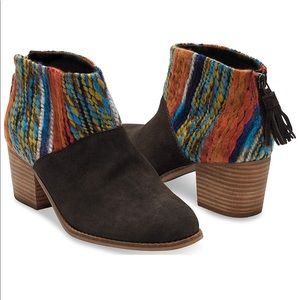 Toms Leila Chocolate Suede Booties 9
